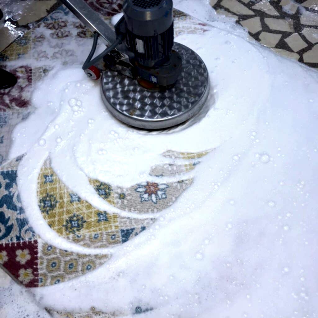 Halı Yıkama Makinesi